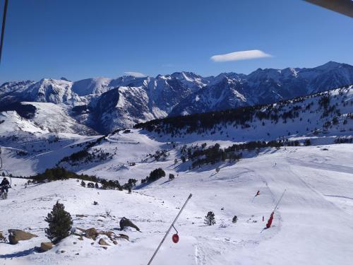 Studio 3 personnes au pied des piste plateau de Bonascre - Ax 3 domaines Eté Hiver