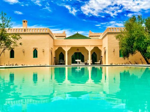 Villa Riadi in Marrakech in 奧拉德斯納圭亞