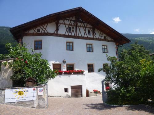 Sonnenheimhof - Hotel - Malles Venosta