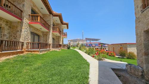 BURHAN'S HOTEL - image 3