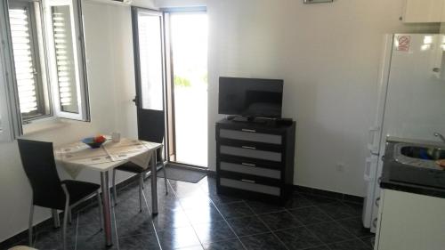 Rajcic Apartments, Rogoznica (photo 3)