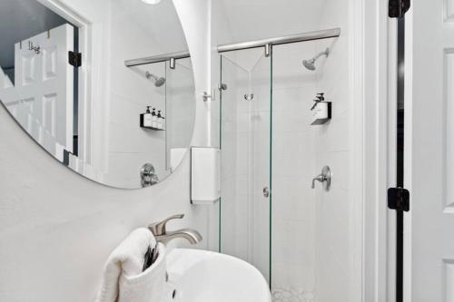 Exclusive Open Loft in Downtown Charleston Exclusive Open Loft in Downtown Charleston