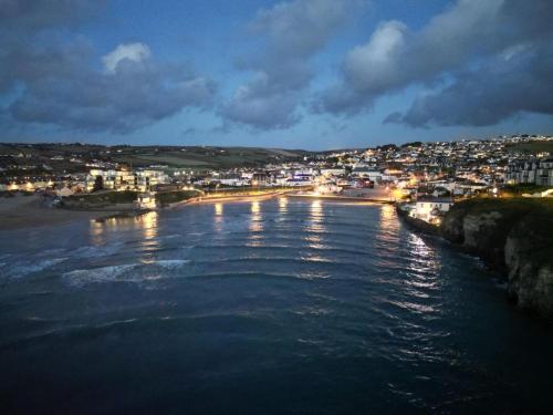 Valley View with a luxurious hot tub, Newquay (fotografie 8)