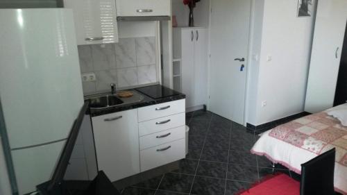 Rajcic Apartments, Rogoznica (photo 6)