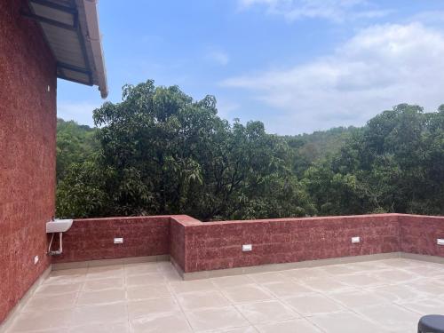 Balkons/terase, MTDC Vishwas Homestay Ratnagiri, Ganpatipule in Dhokamale