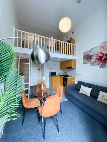 Modern studios Close to Hyde Park Room Type - Family Studio