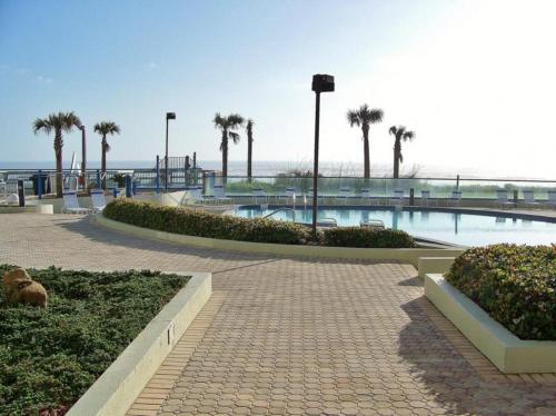 Ebb Tide 702 in New Smyrna Beach, USA
