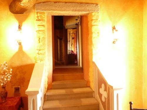 المرافق, Giomici Castle in فالفابريكا