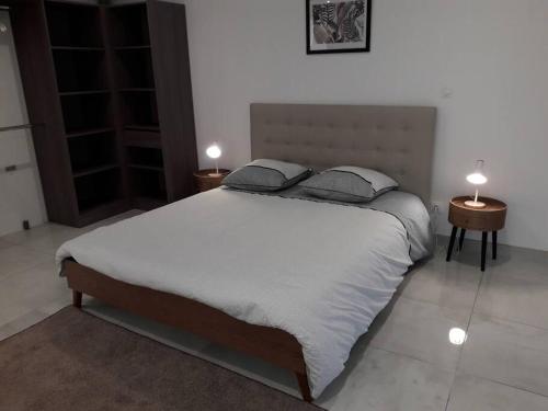 Maison neuve de standing 150 m2 gîte à louer Croix-Chapeau