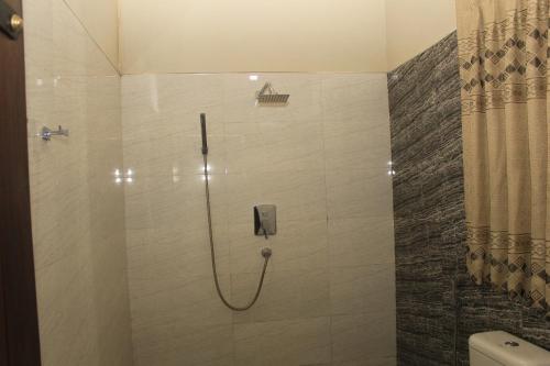 Serenity Sigiri Resort - image 2