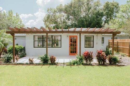 Gorgeous NSB Family Beach House