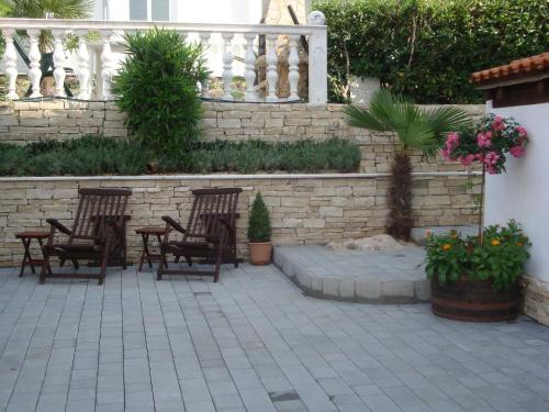Villa Flora - main image