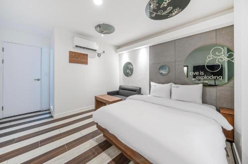 OU Hotel (1)
