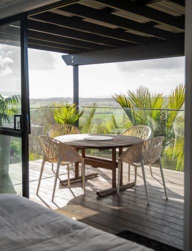Dārzs, Aotearoa Surf Eco Pods in Mangavai