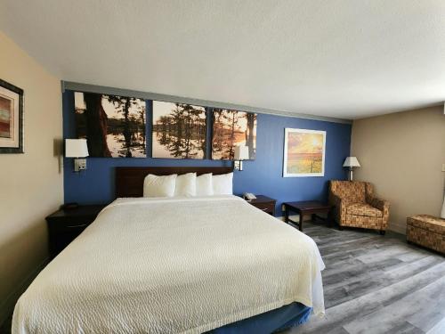 Days Inn by Wyndham Rosenberg - image 10