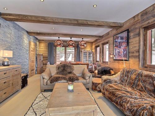 Chalet renove au pied des pistes avec balcon et cheminee - FR-1-455-231 in La Plagne