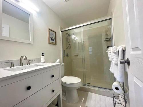 Stylish 3/2 getaway! Near Theme Parks! Stylish 3/2 getaway! Near Theme Parks!