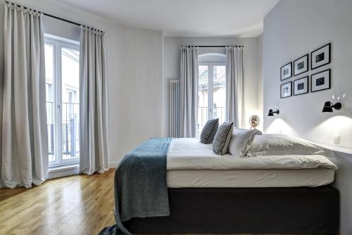 Studio Apartment - 2A image 2