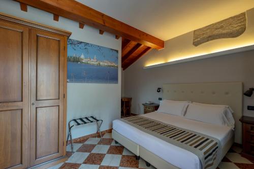 1 queen bed