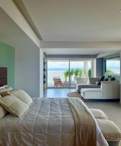 Amazing Beach Front Ocean View 2 Bed/2 Bath Condo in Puerto Vallarta, Mexico