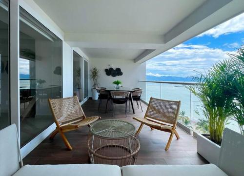 Amazing Beach Front Ocean View 2 Bed/2 Bath Condo in Puerto Vallarta, Mexico