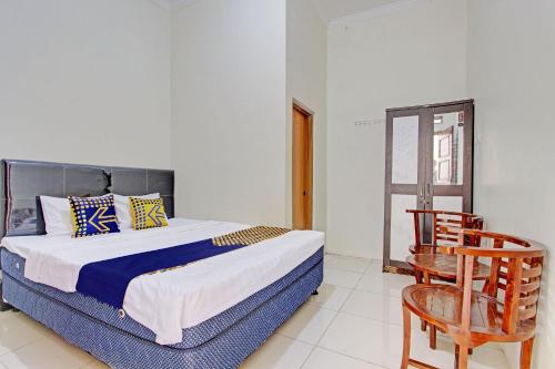 SPOT ON 92926 Guest House Cemara 1 Syariah