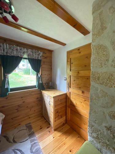 Eco Village Highlander - image 12