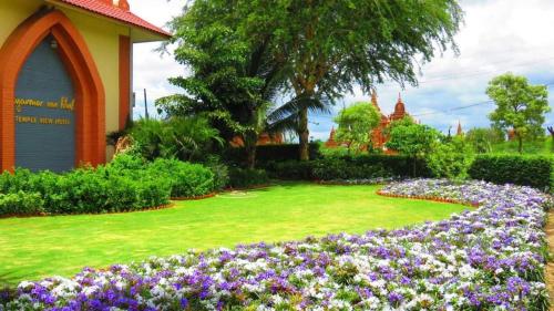 Myanmar Nan Hteik Temple View Hotel