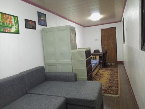 Japitana Homestay with free parking and CCTV in Irisan