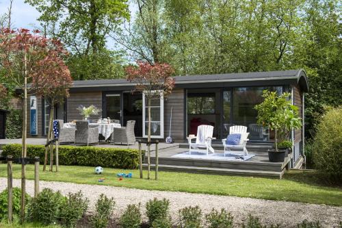 Amsterdam / Loosdrecht Rien van den Broeke Village - image 7