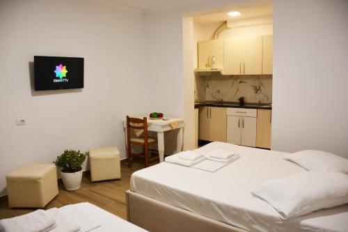 Mico's Apartments in Vlora