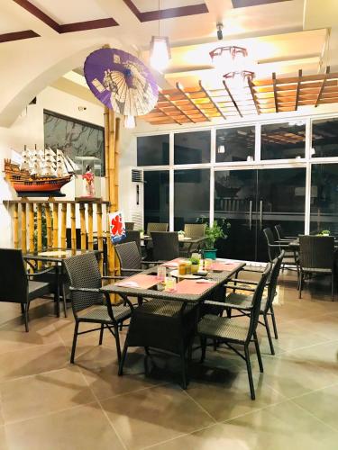 레스토랑, 민슈쿠 KCS 호텔 앤 레스토랑 (Minshuku KCS Hotel and Restaurant) in 아닌누안
