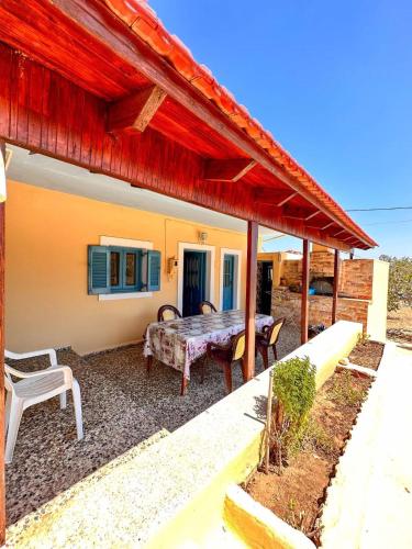 Amοopi Beach Country House