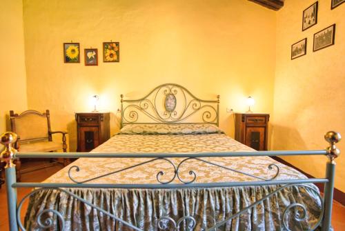 Agriturismo Galgani - Historical Medieval House with Exclusive Pool and Park