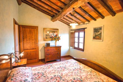 Agriturismo Galgani - Historical Medieval House with Exclusive Pool and Park