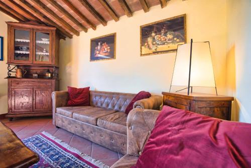 Agriturismo Galgani - Historical Medieval House with Exclusive Pool and Park