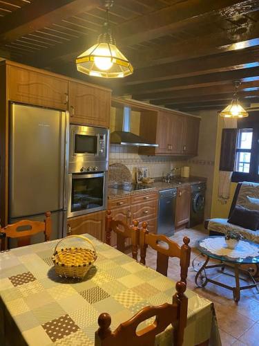 keuken, La herradura, acogedora casa en Montemayor del Río (La herradura, acogedora casa en Montemayor del Rio) in Penacaballera