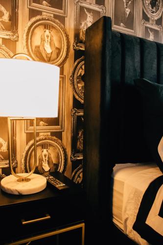 Létesítmények, Rooms of Renown - The Panaretto Parlour in Leeton