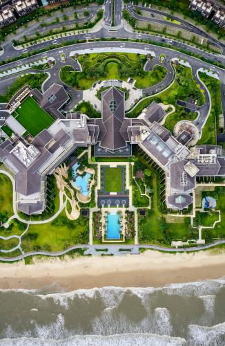 DoubleTree by Hilton Shanwei