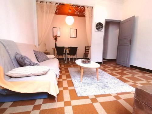 Appartement spacieux et agréable - Location saisonnière - Marseille