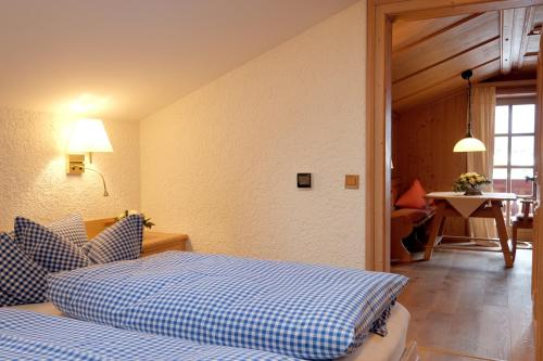 489679982 Hotel Maier zum Kirschner