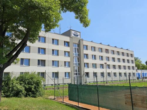. Hotel Buly
