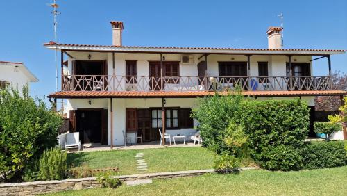 Halkidiki, Family house to enjoy by the beach