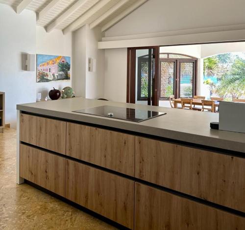 VillaDelSol-Ocean Front Resort-Pool-up to 8 Guests-Walk to the Beach in 威利布羅德