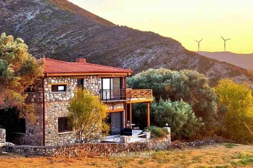 Tepeboz Stone House Tuscany in Karaburun