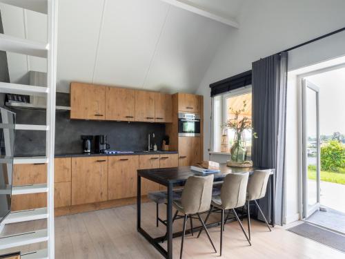  Modern holiday home in Kerkdriel with roofed terrace in Kerkdriel