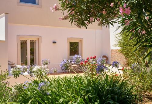 Exterior view, Casa da Lameira in Alcantarilha