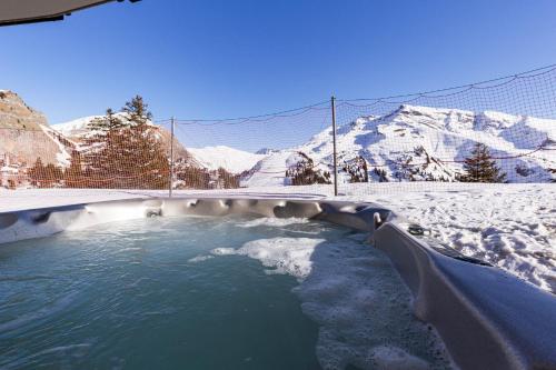 Avoriaz Chalets Chalet Ardoisiere - image 2
