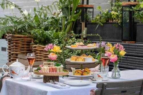 11 Cadogan Gardens Hotel & Apartments - image 4