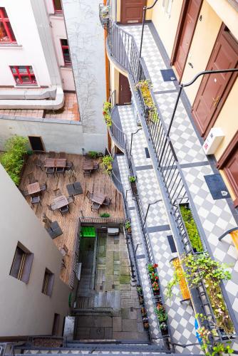4 Arts Suites - image 11